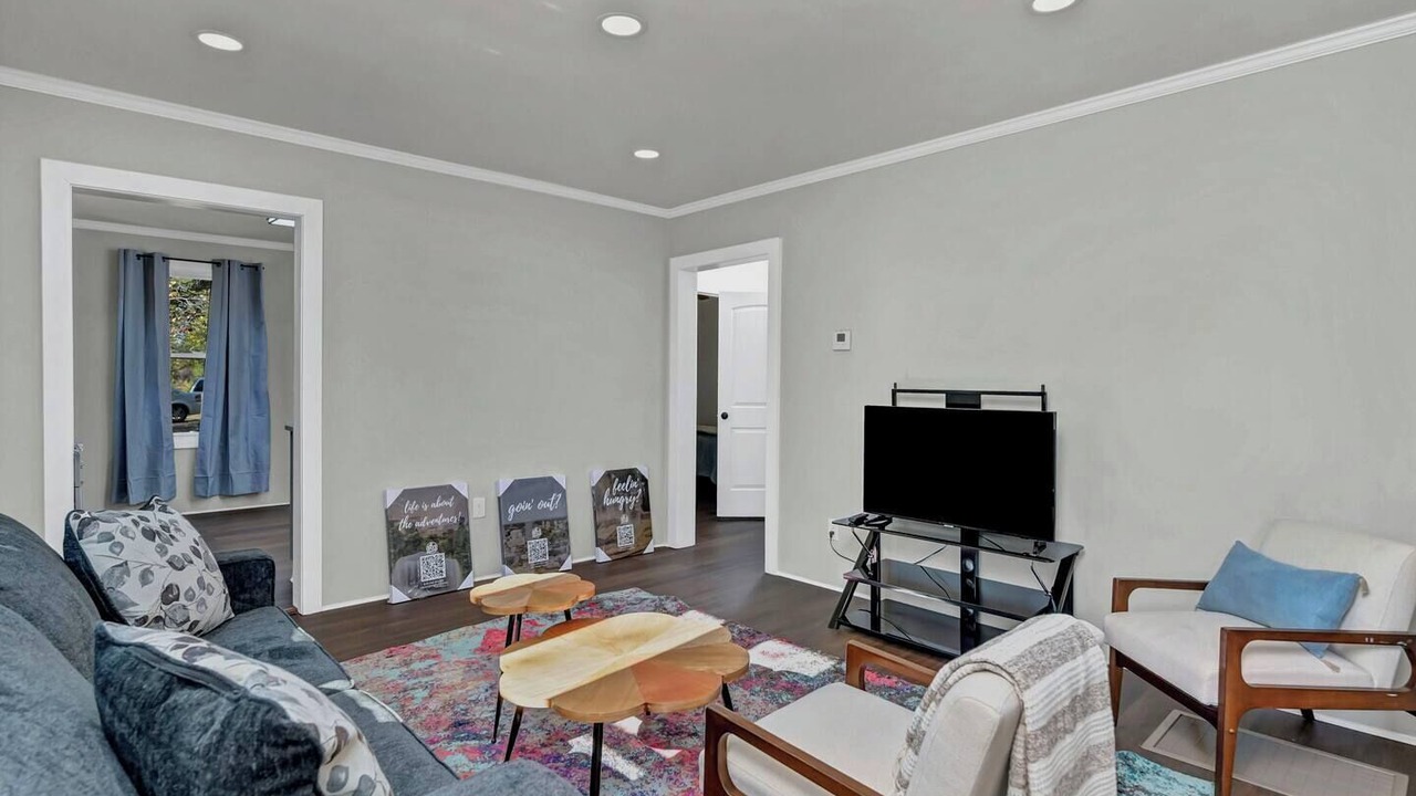 Photo of Livingroom in West Columbia