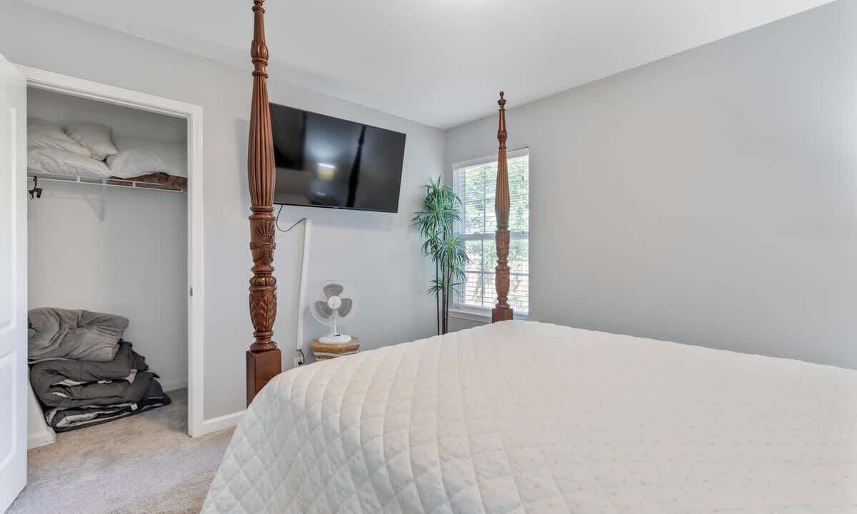 Photo of Bedroom in Murfreesboro