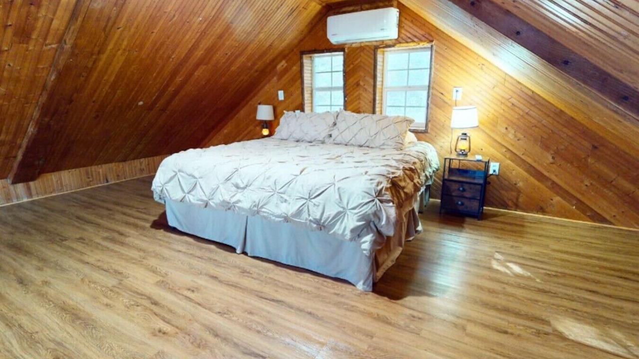 Photo of Bedroom in Davis