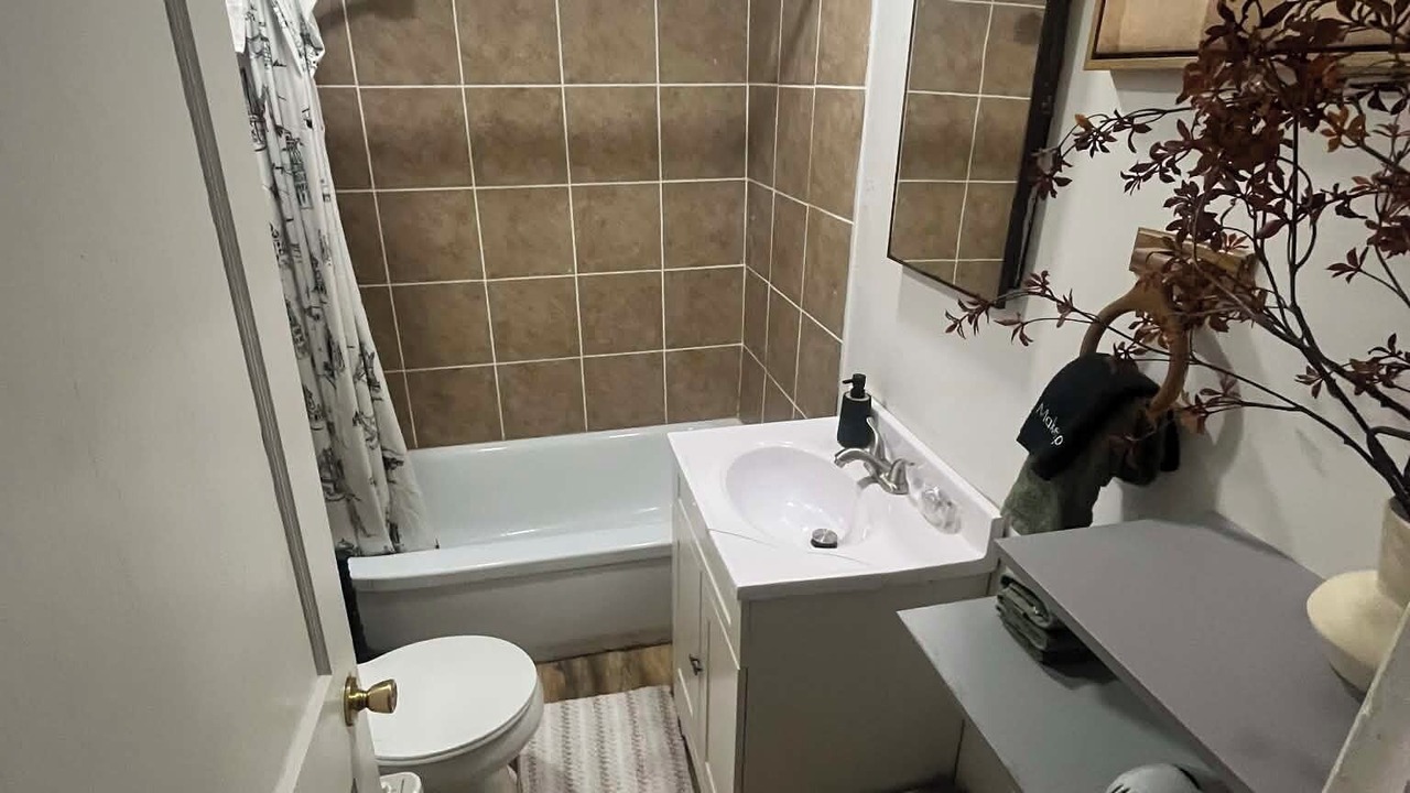 Photo of Bathroom in Poplar Bluff