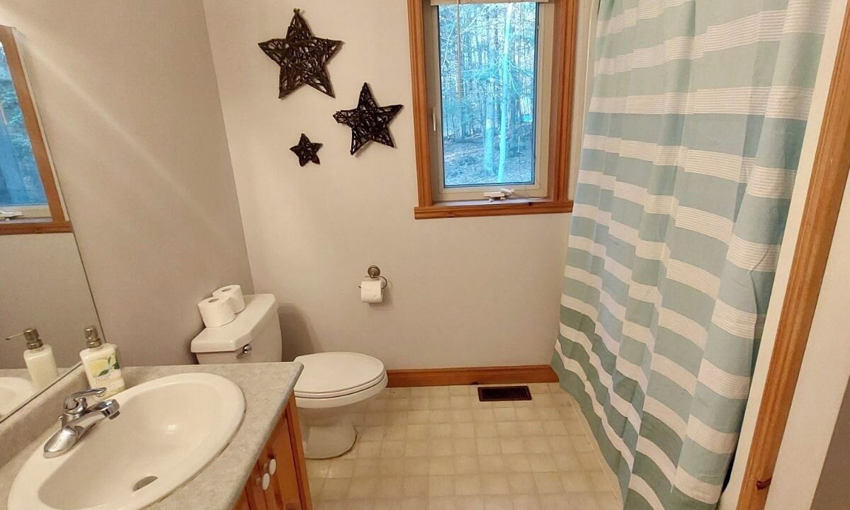 Photo of Bathroom in Bracebridge