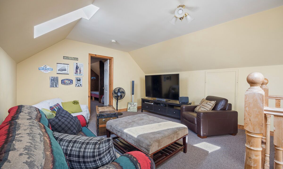 Photo of Livingroom in Bracebridge