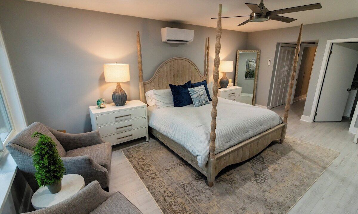 Photo of Bedroom in Panacea