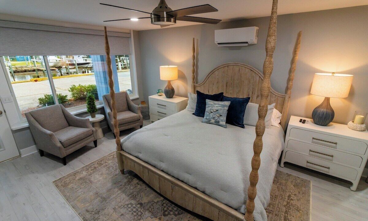 Photo of Bedroom in Panacea