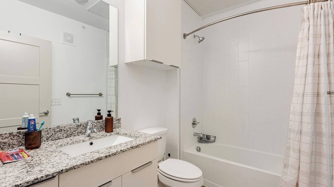 Photo of Bathroom in East Riverside - Oltorf
