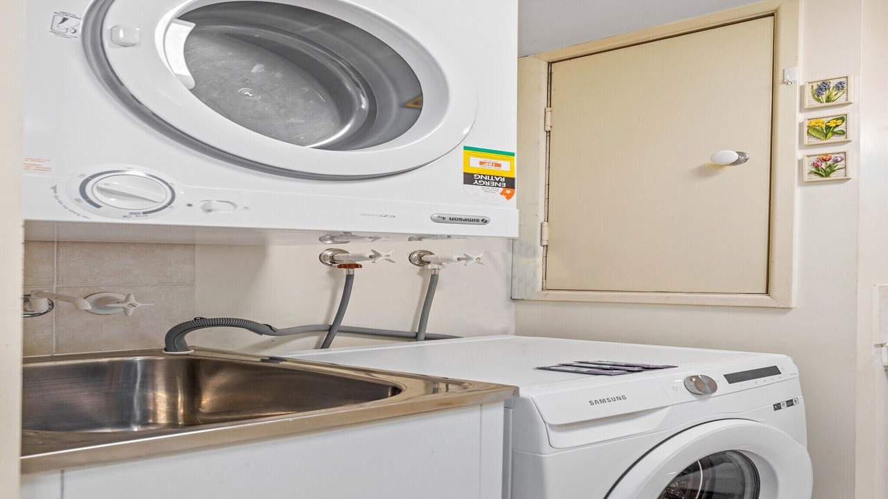 Photo of Others in Albion