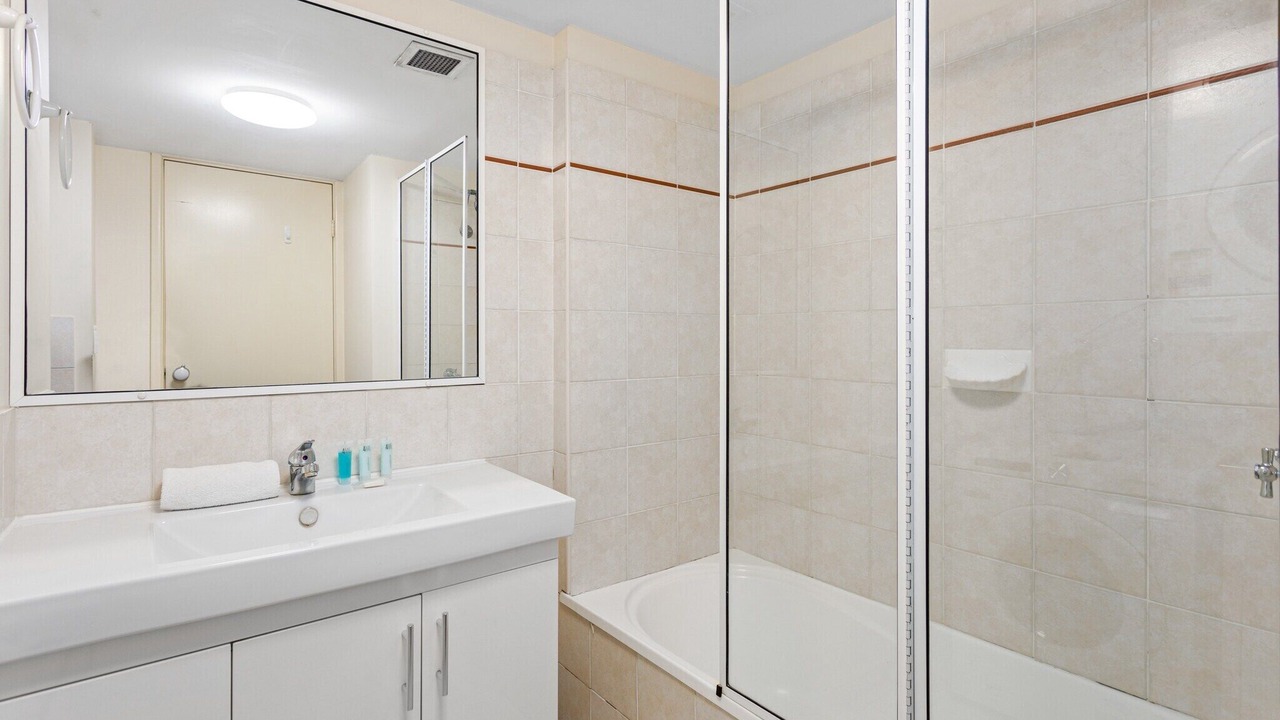 Photo of Bathroom in Albion