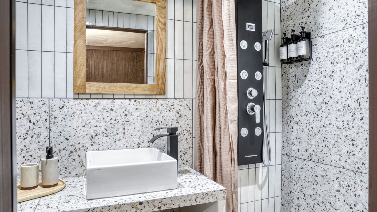 Photo of Bathroom in Cordon