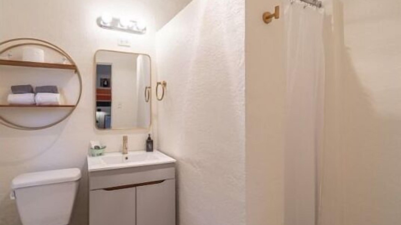 Photo of Bathroom in Bandon