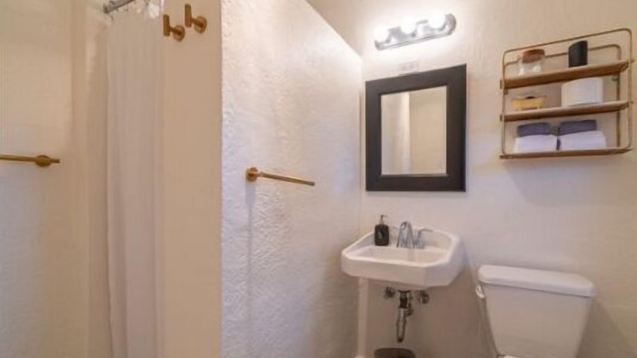 Photo of Bathroom in Bandon
