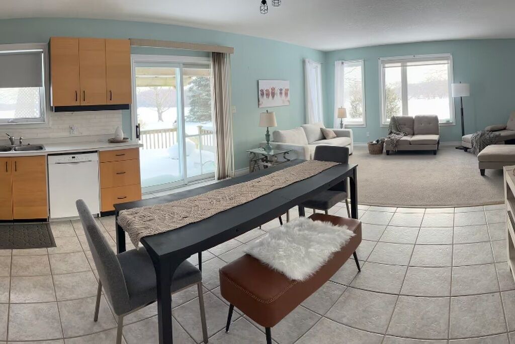 Photo of Livingroom in Centre Wellington