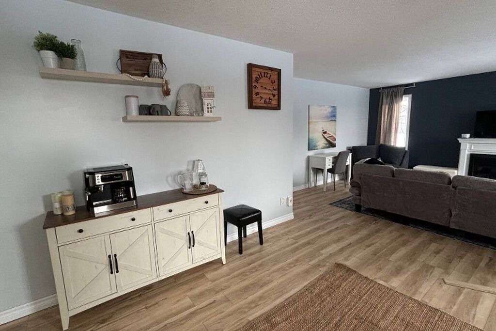 Photo of Livingroom in Centre Wellington