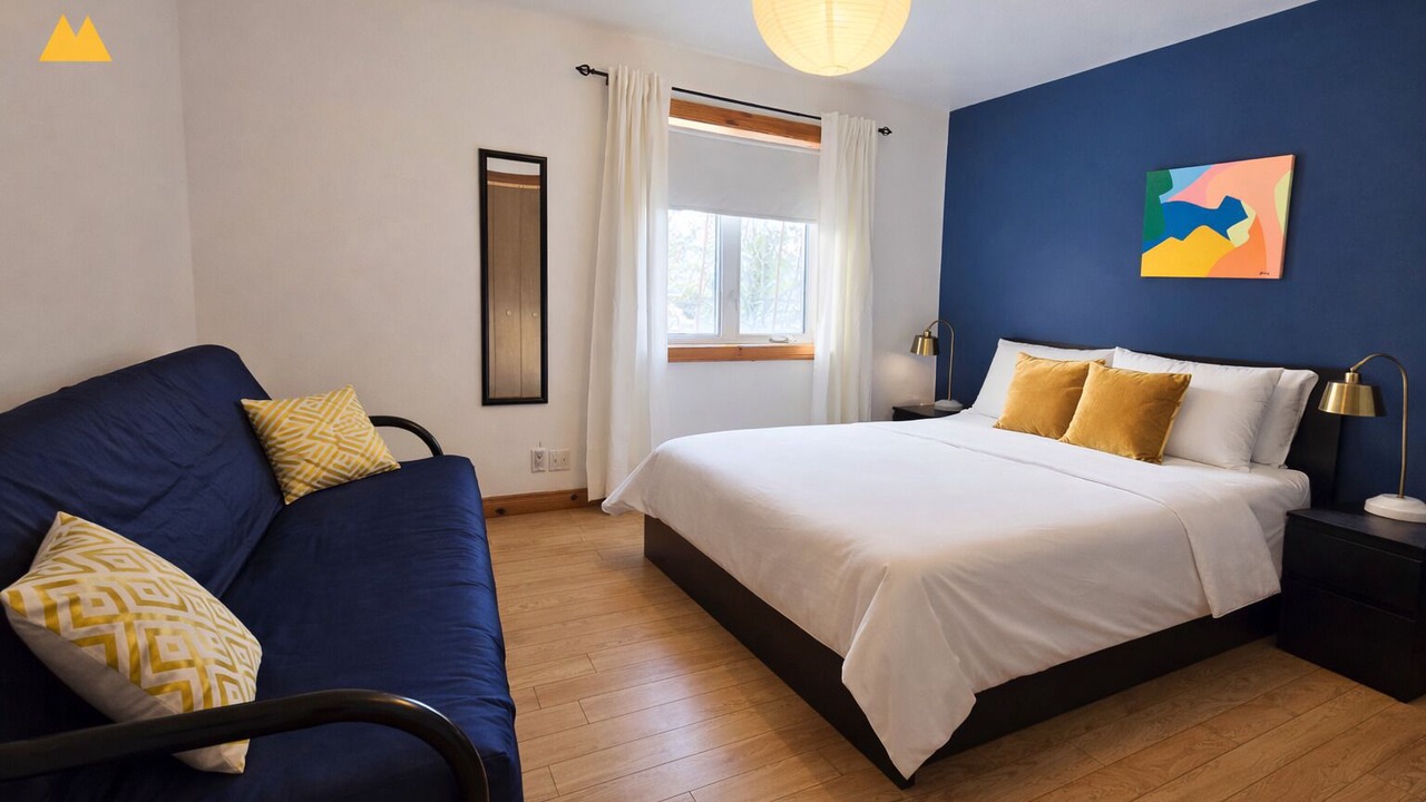 Photo of Bedroom in Baie-St-Paul