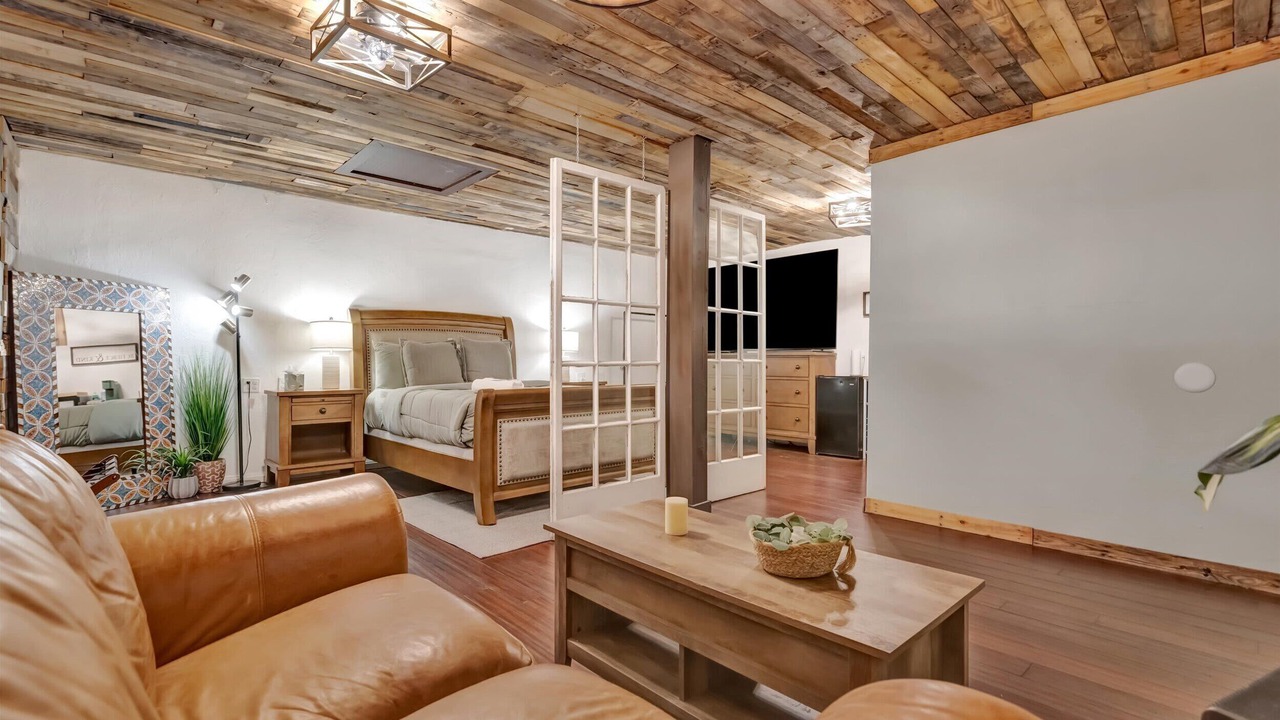 Photo of Bedroom in Parkland Estates