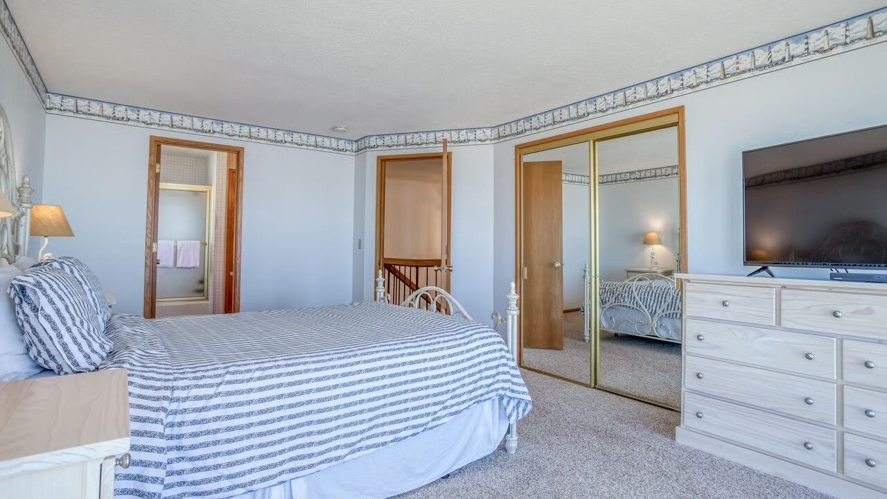 Photo of Bedroom in Roads End