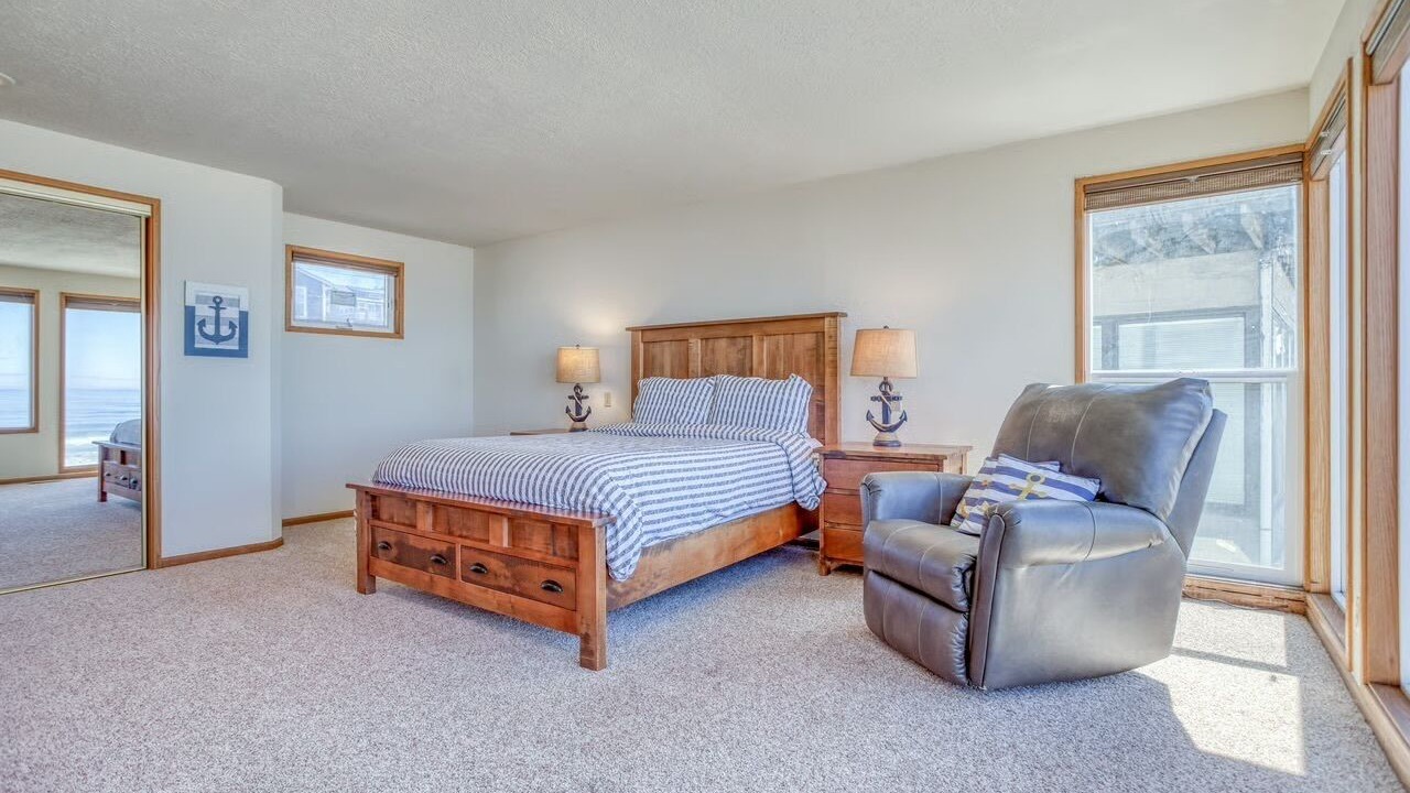 Photo of Bedroom in Roads End
