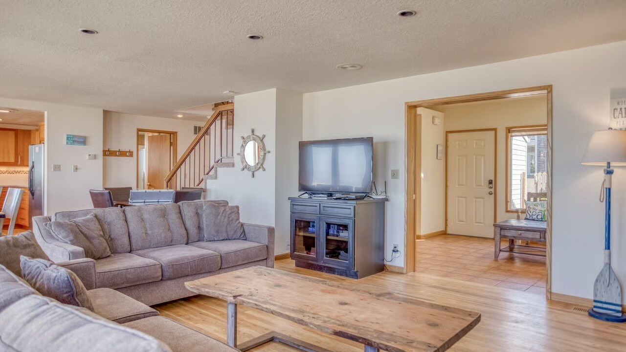 Photo of Livingroom in Roads End