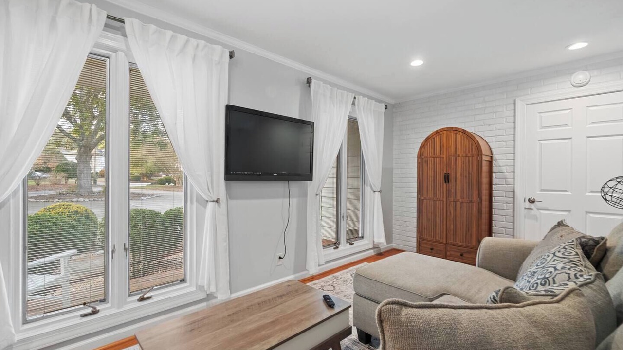 Photo of Livingroom in Portsmouth