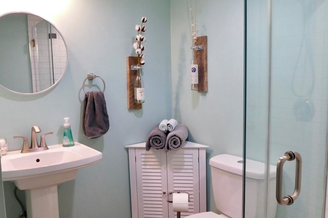 Photo of Bathroom in Scofield Farms