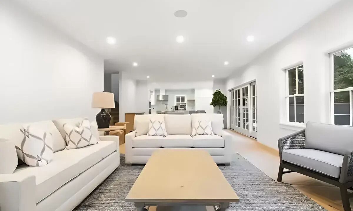 Photo of Livingroom in Nantucket Town