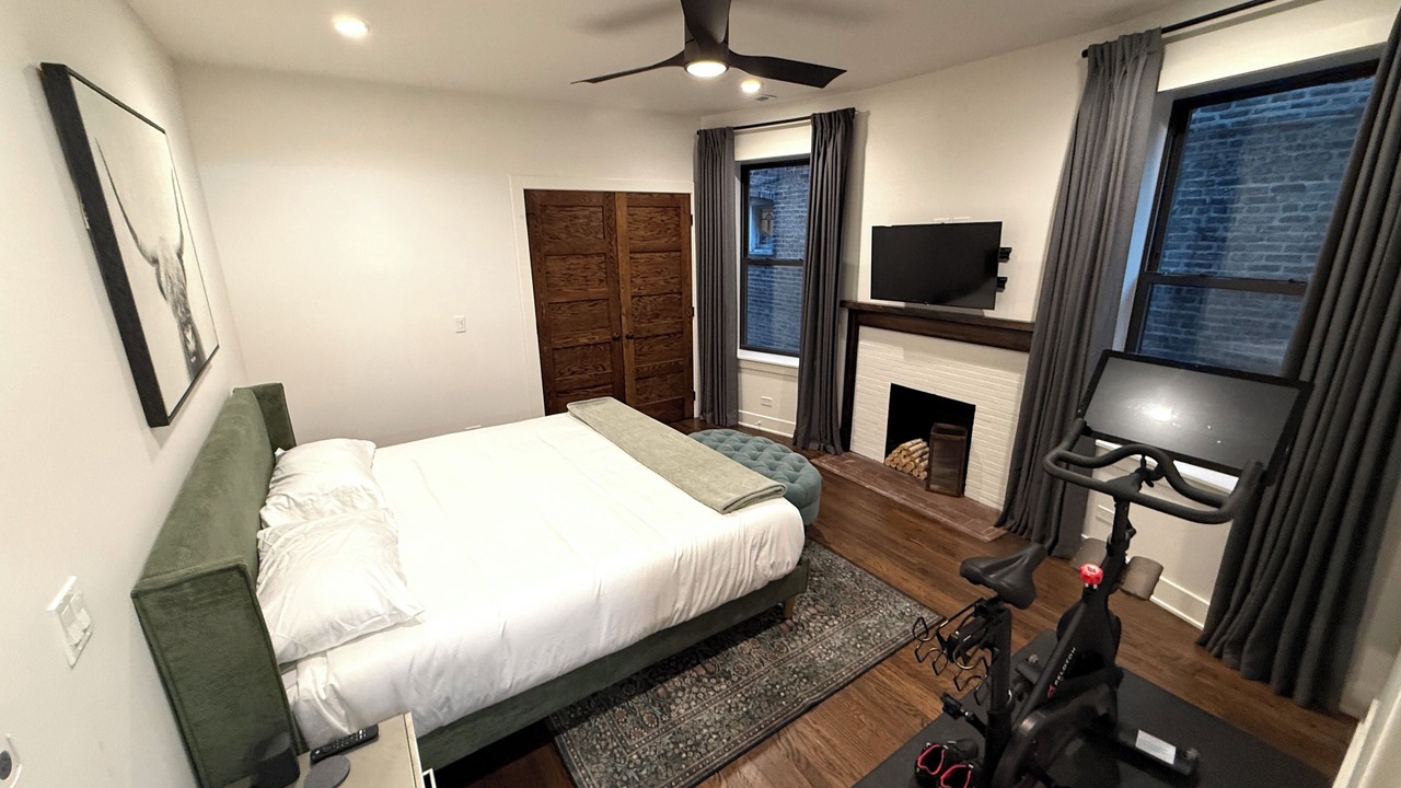 Photo of Bedroom in Hyde Park