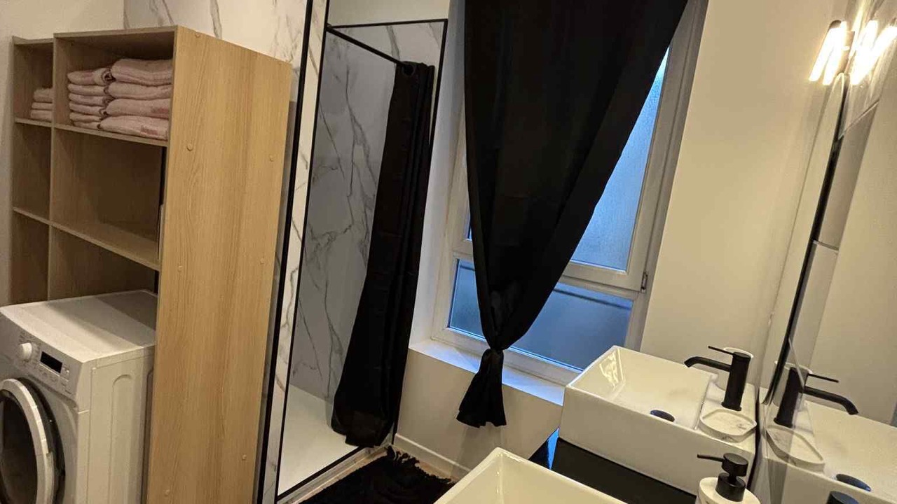 Photo of Bathroom in Brequerecque