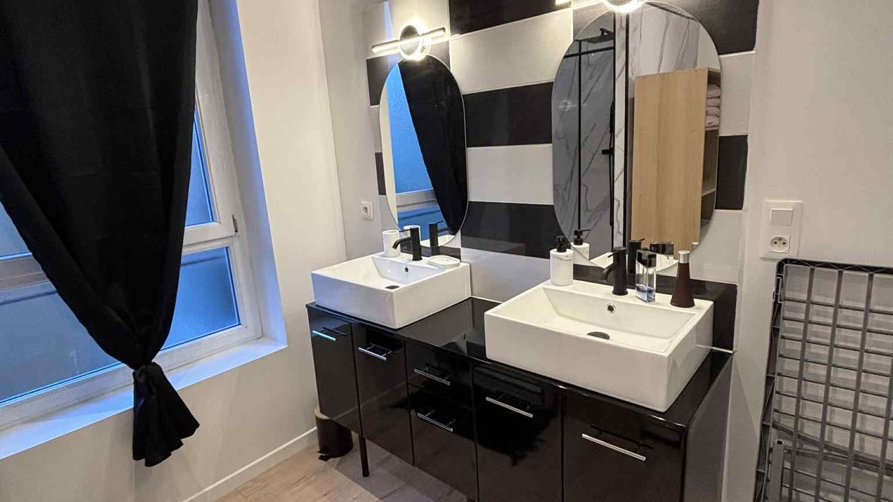 Photo of Bathroom in Brequerecque