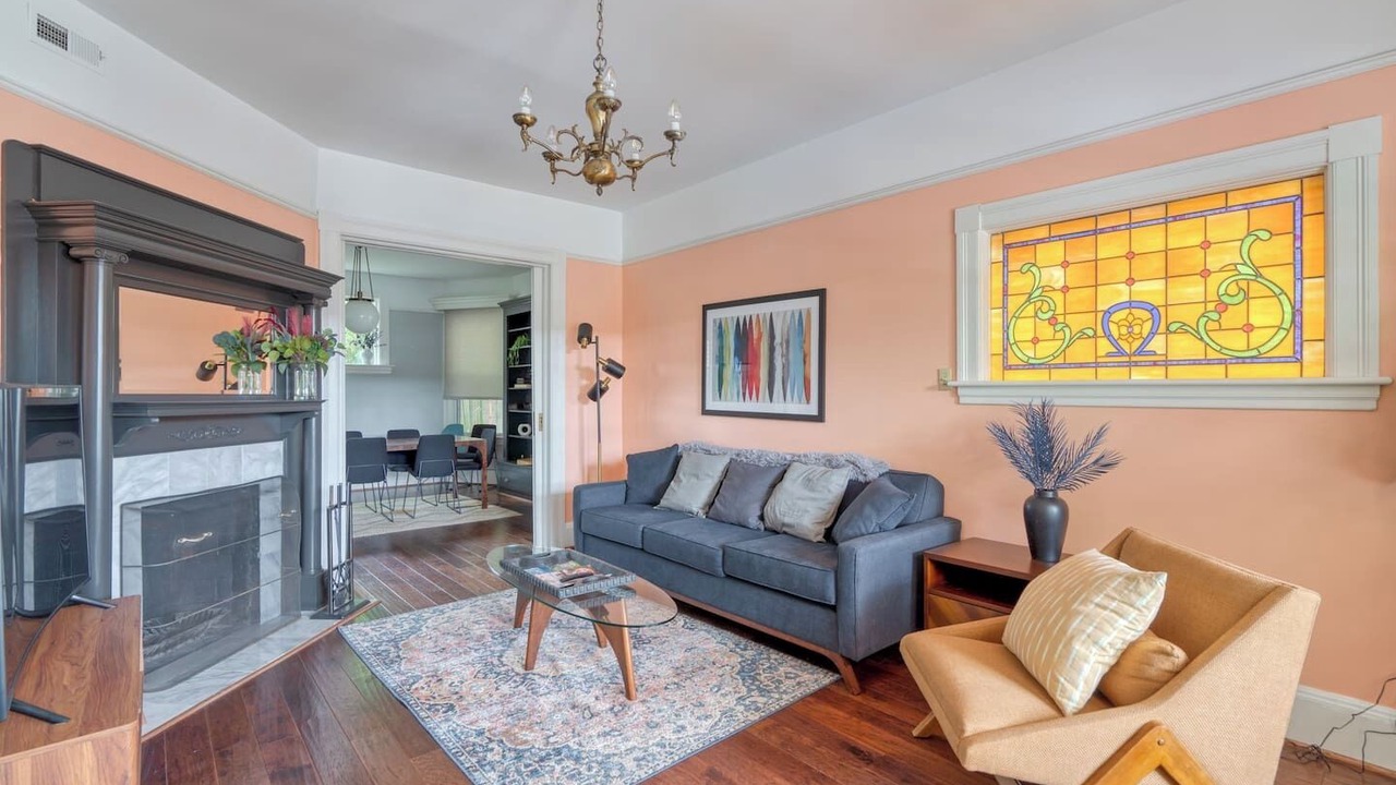 Photo of Livingroom in Alphabet Historic District