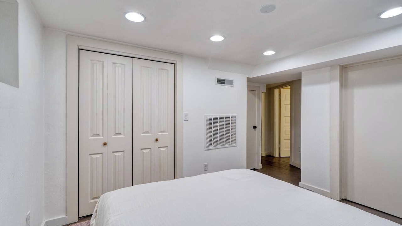 Photo of Bedroom in Alphabet Historic District