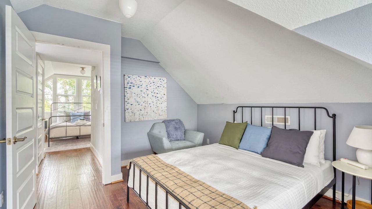 Photo of Bedroom in Alphabet Historic District