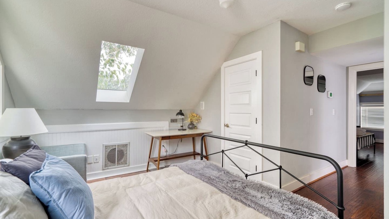 Photo of Bedroom in Alphabet Historic District