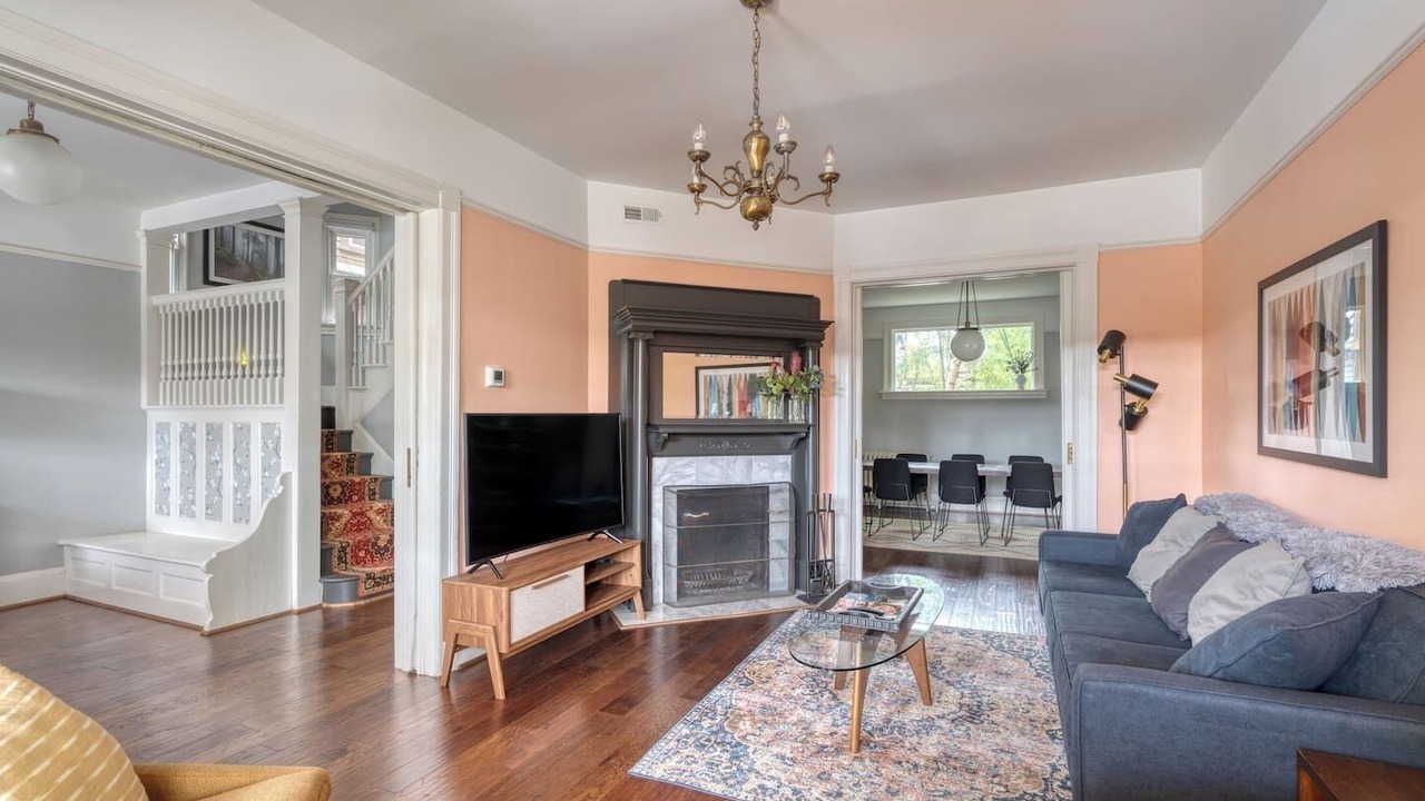 Photo of Livingroom in Alphabet Historic District