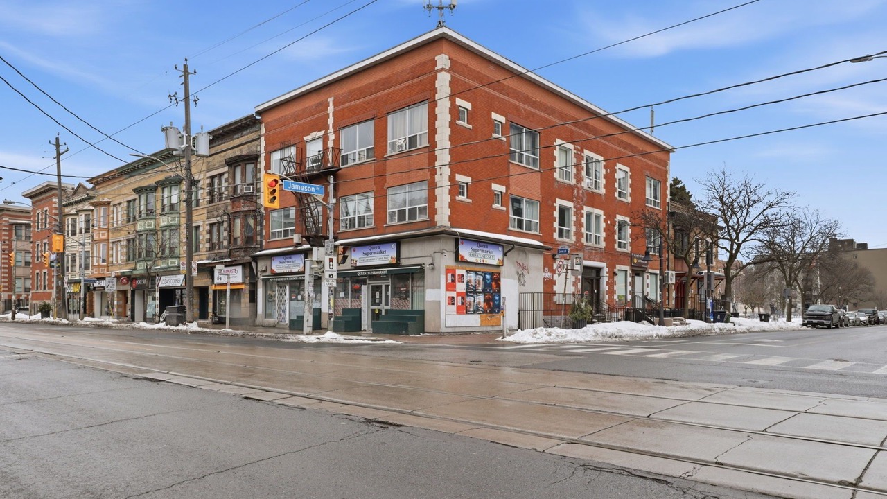 Photo of Outdoor in Parkdale