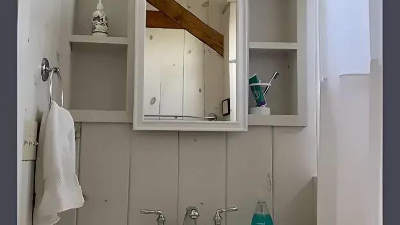 Photo of Bathroom in Surfside