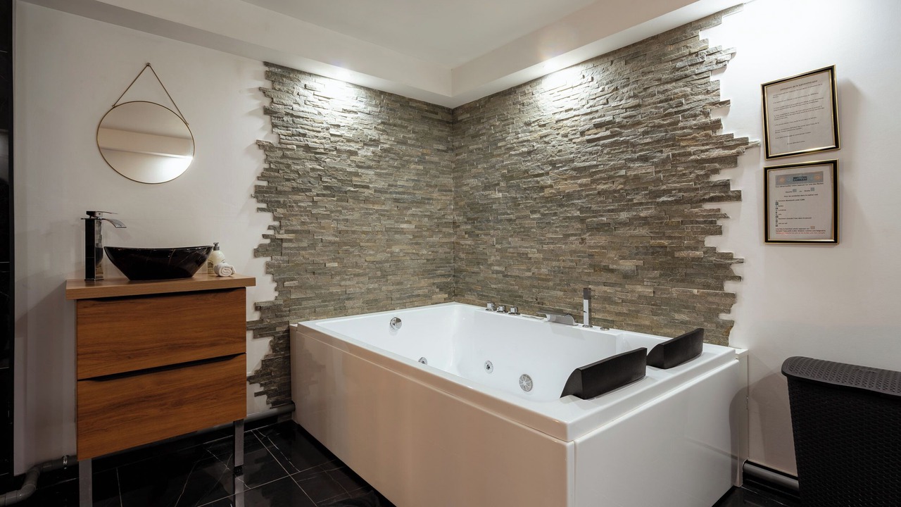 Photo of Bathroom in Montdidier