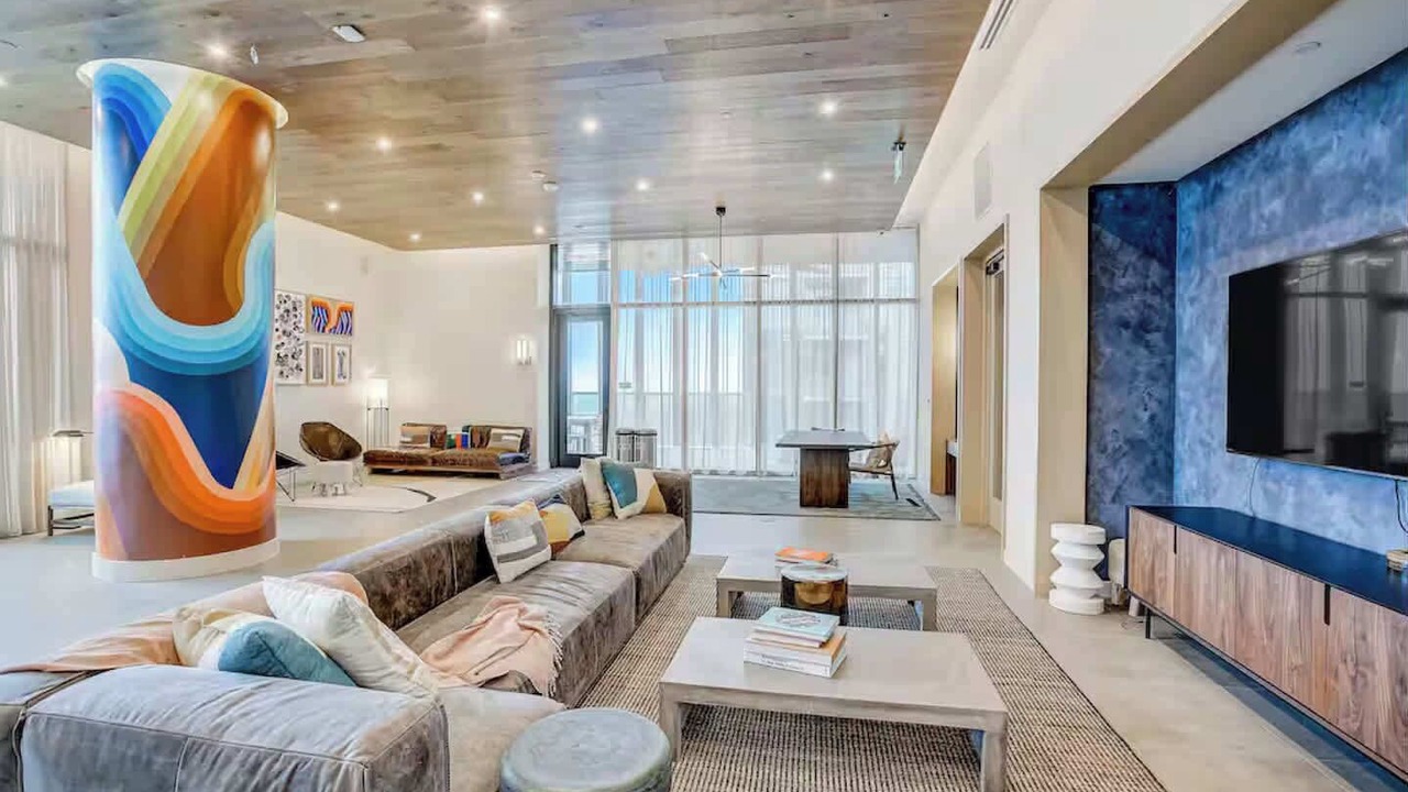 Photo of Livingroom in Rainey Street Historic District