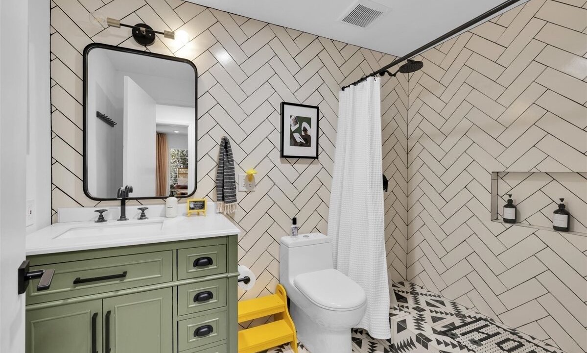 Photo of Bathroom in Morongo Valley