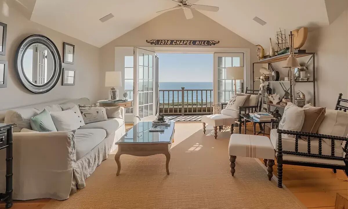 Photo of Livingroom in Tom Nevers