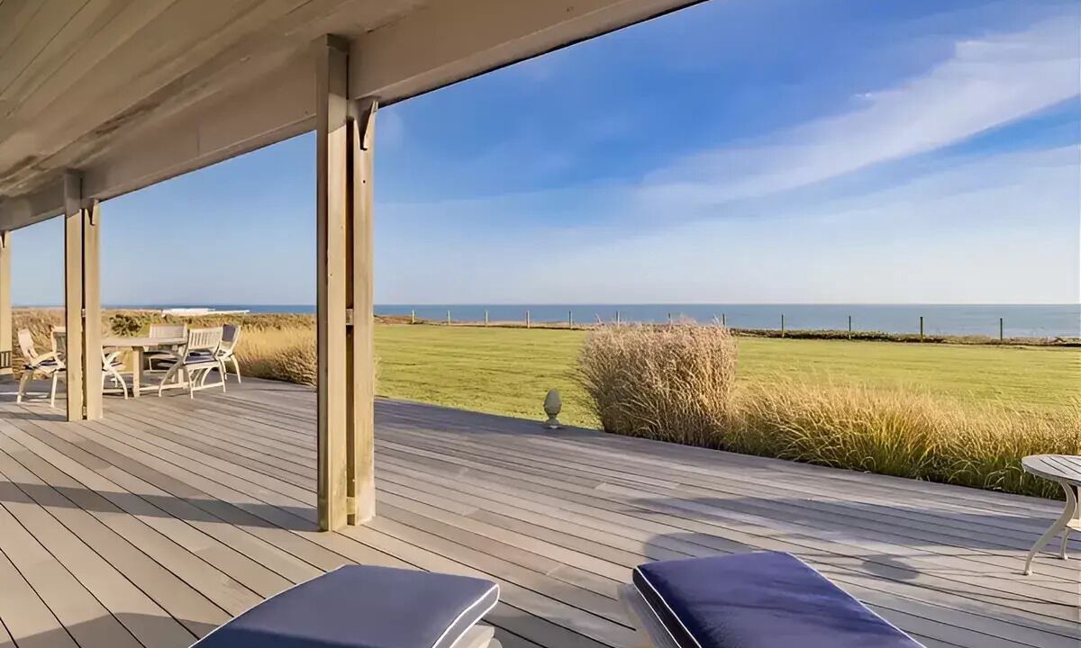 Photo of Patio Balcony in Tom Nevers