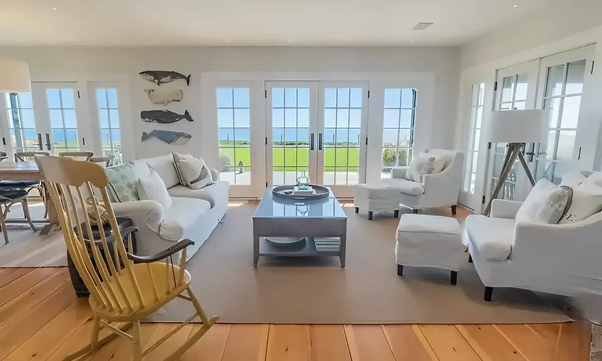 Photo of Livingroom in Tom Nevers