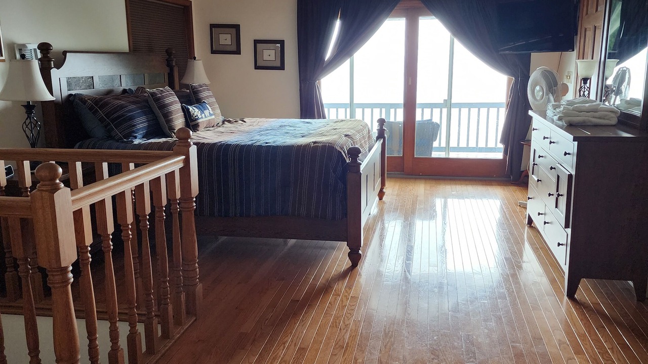 Photo of Bedroom in Town of Chesterfield