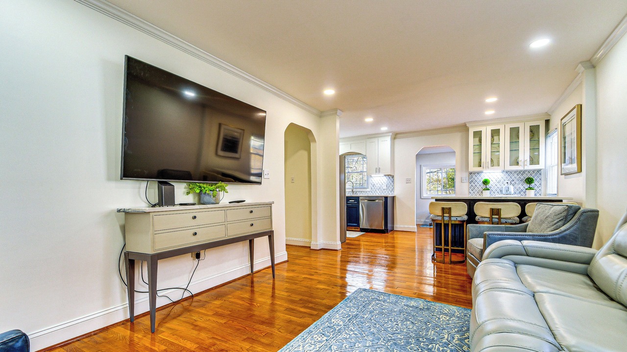 Photo of Livingroom in Danville
