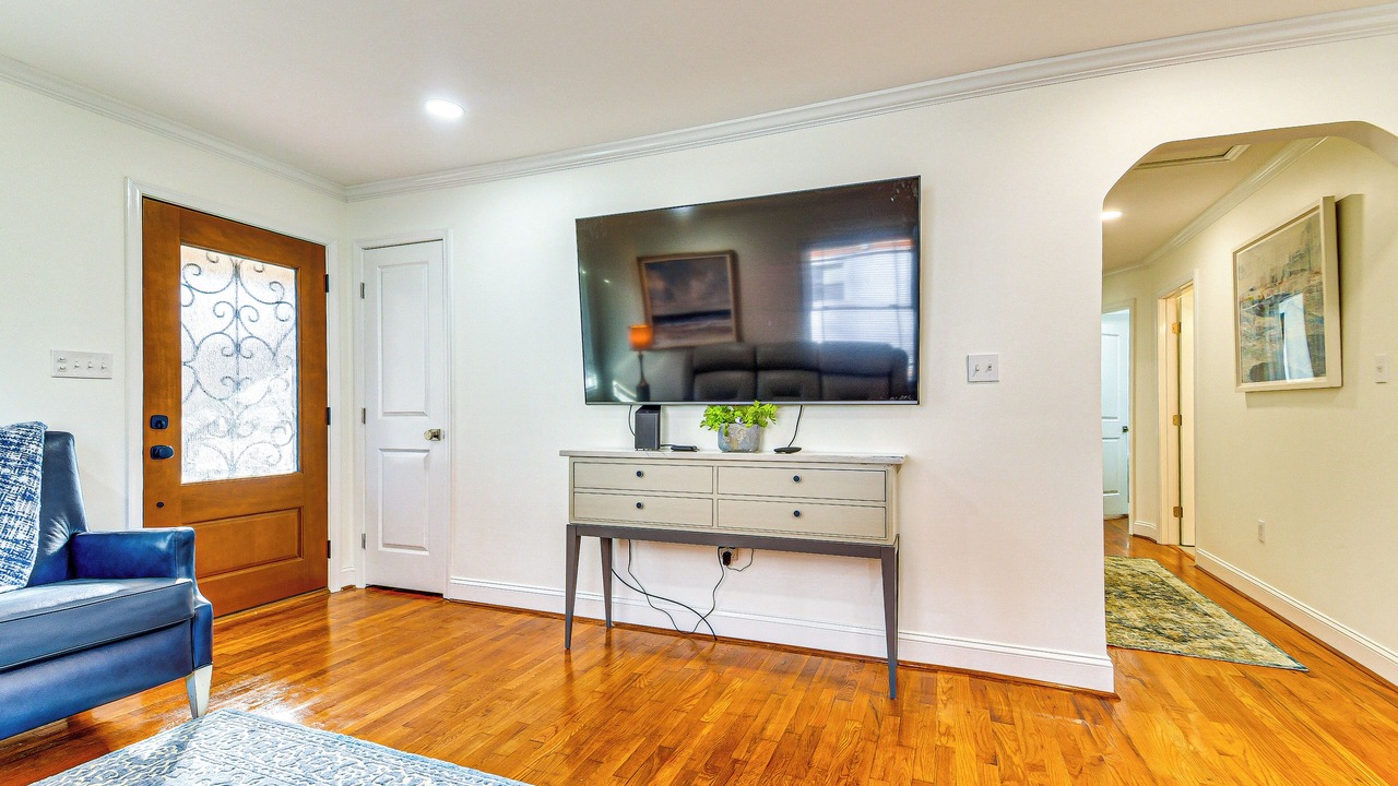 Photo of Livingroom in Danville