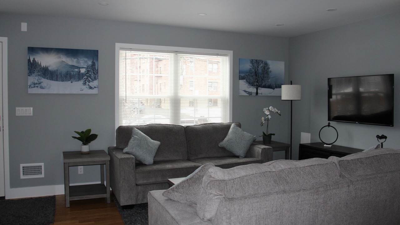 Photo of Livingroom in New Rochelle