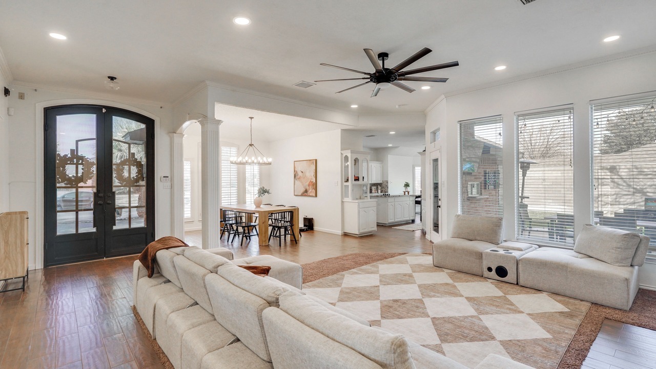 Photo of Livingroom in Odessa
