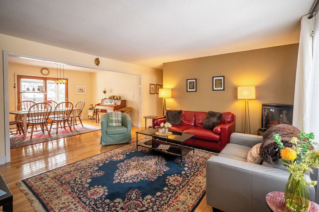 Photo of Livingroom in Lawrence