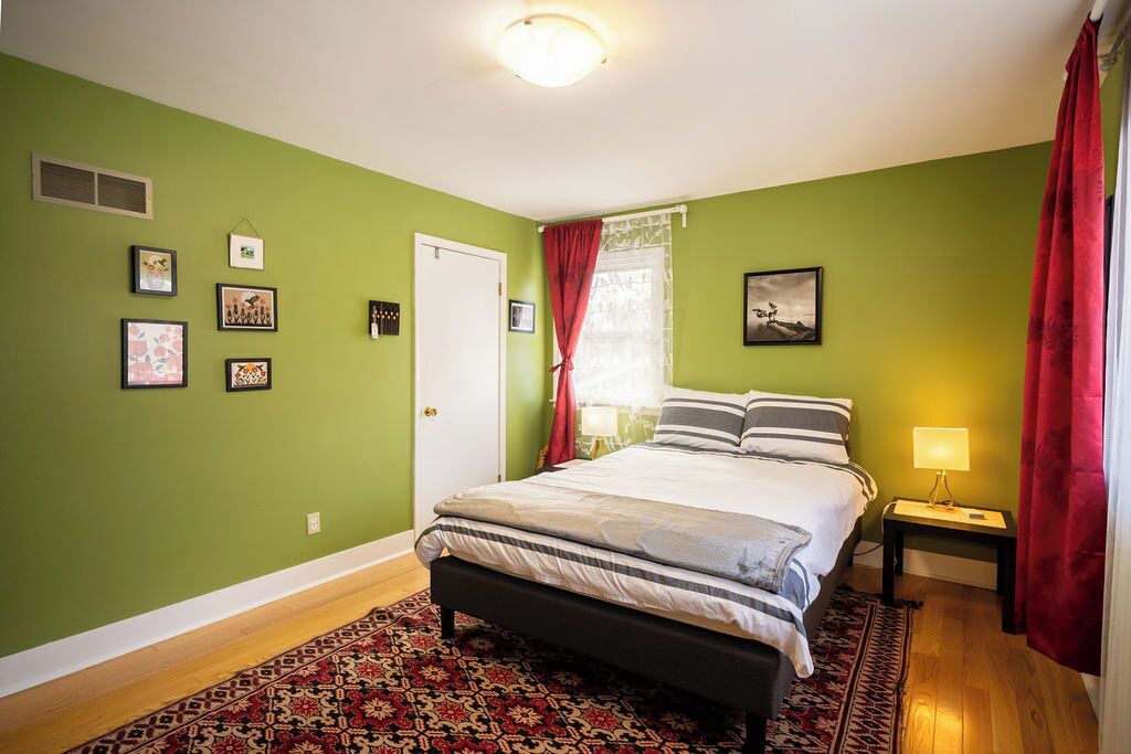 Photo of Bedroom in Lawrence