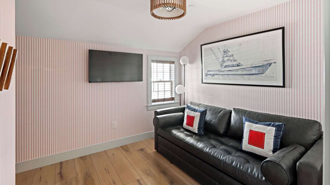 Photo of Livingroom in Newburyport
