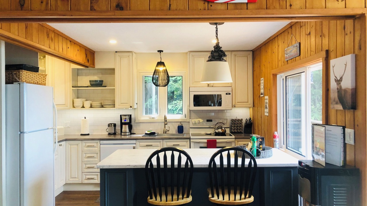 Photo of Kitchen in Dysart et al