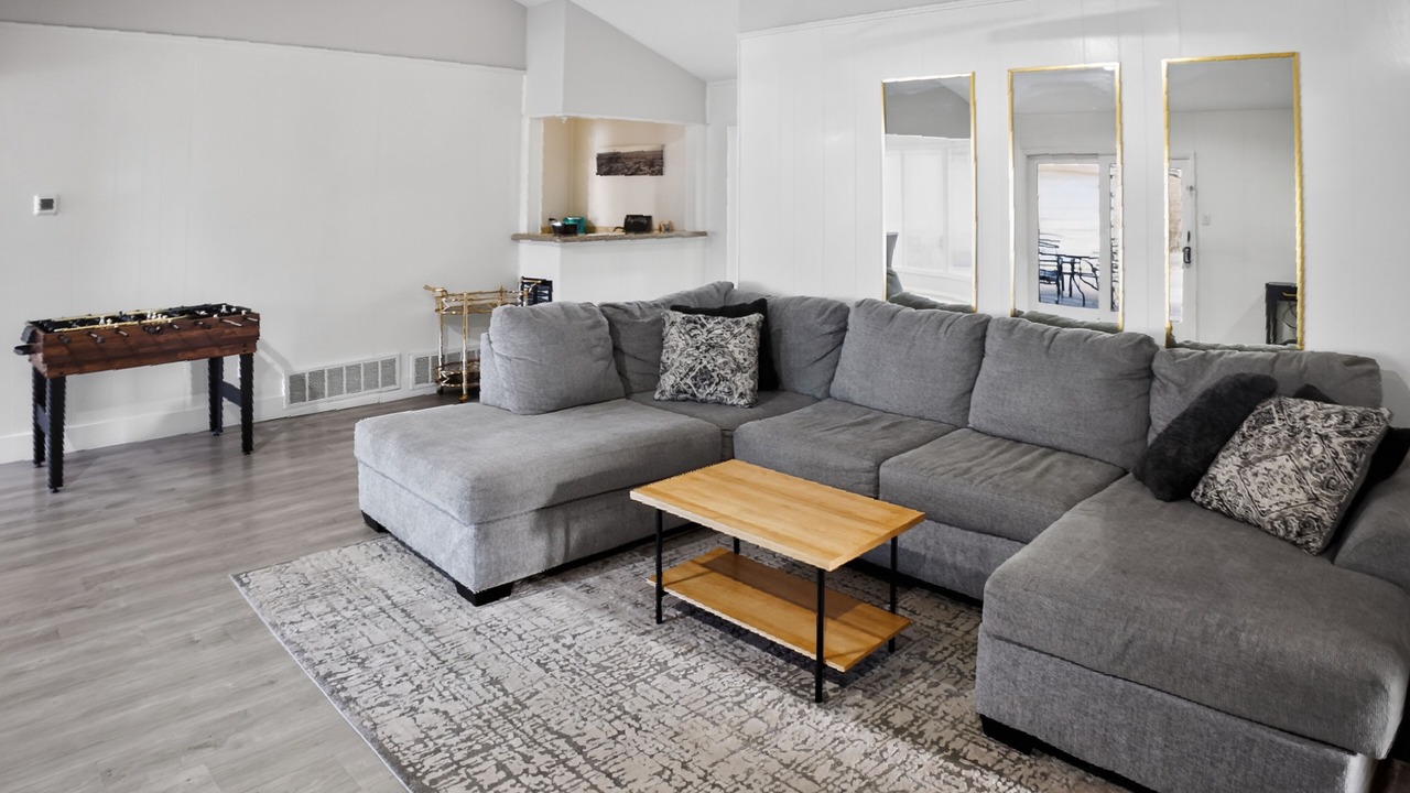 Photo of Livingroom in North Richland Hills